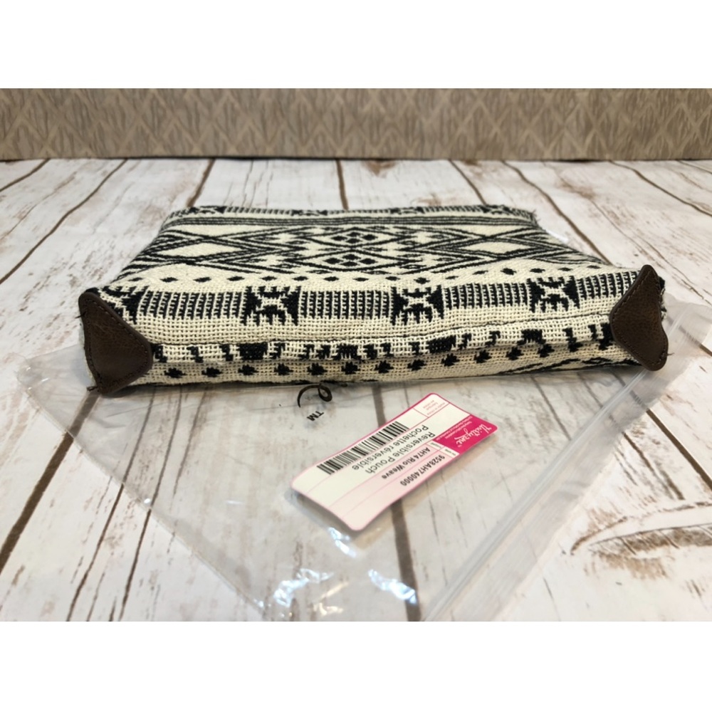 Thirty One Reversible Pouch Rio Weave - Picture 4 of 7